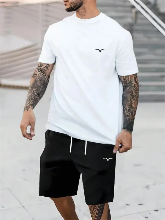 2025%20Hot%20Selling%20Spliced%20Pattern%20Men's%20T-Shirt%20Round%20Neck%20Short-Sleeved%20Drawstring%20Shorts%20Outdoor%20Breathable%20Quick%20Drying%20Short%20-%20Image%203