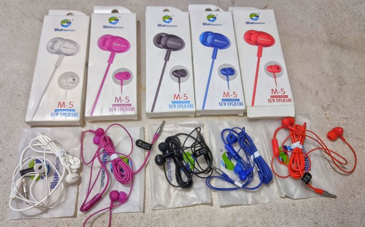 Original%20Blue%20Spectrum%20M5%20Handfree%20Stereo%20Earphones%20High%20Base%20Hand%20Free%20Ear%20Phone%20For%20All%20Mobile%20Phone%20-%20Image%209