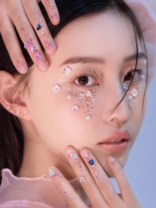 1%20Box%20Eyes%20Face%20Makeup%20Patch%20Butterfly%20Diamond%20Facial%20Decoration%20Pearl%20Adhesive%20Rhinestone%20Glitter%20Sequin%20DIY%20Nail%20Art%20Decor%20-%20Image%204