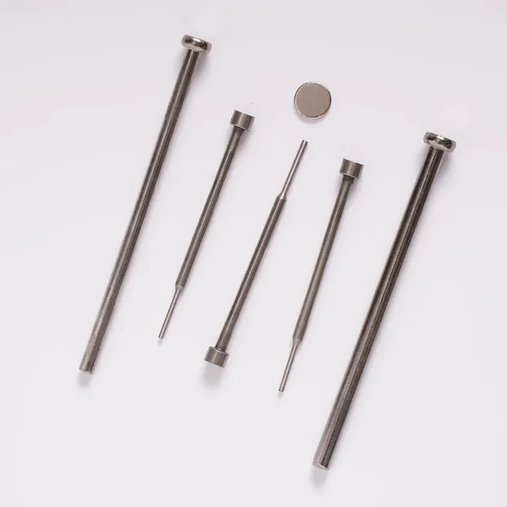 Car%20Remote%20Key%20Pin%20Removal%20&%20Disassembly%20Tool%20%E2%80%93%20Professional%20Locksmith%20Repair%20Kit%20with%20Key%20Extraction%20Blade,%20Needle%20and%20Magnet%20-%20Image%202