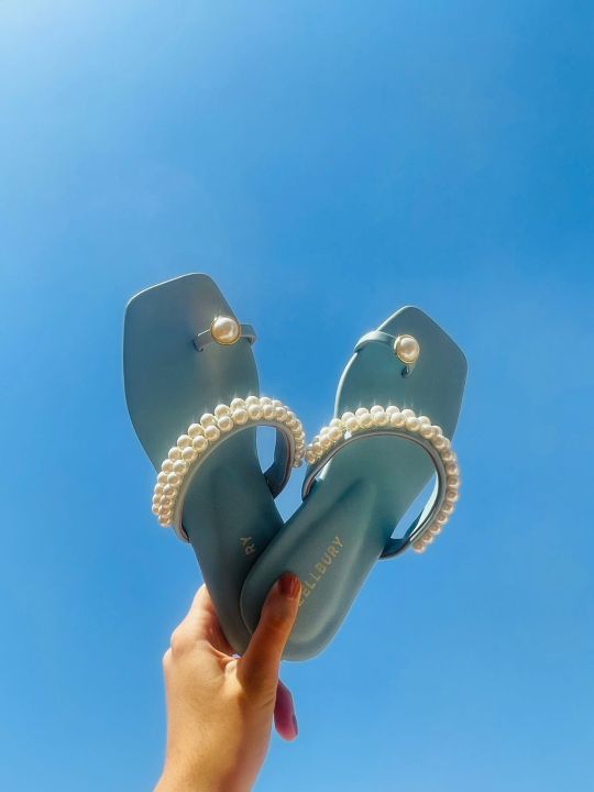 Stylish%20Flat%20unique%20Zellbury%20slide%20having%20Pearls%20match%20on%20top%20%7C%20Sandal%20for%20women%20-%20Image%203