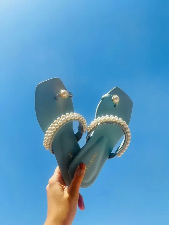 Stylish%20Flat%20unique%20Zellbury%20slide%20having%20Pearls%20match%20on%20top%20%7C%20Sandal%20for%20women%20-%20Image%203