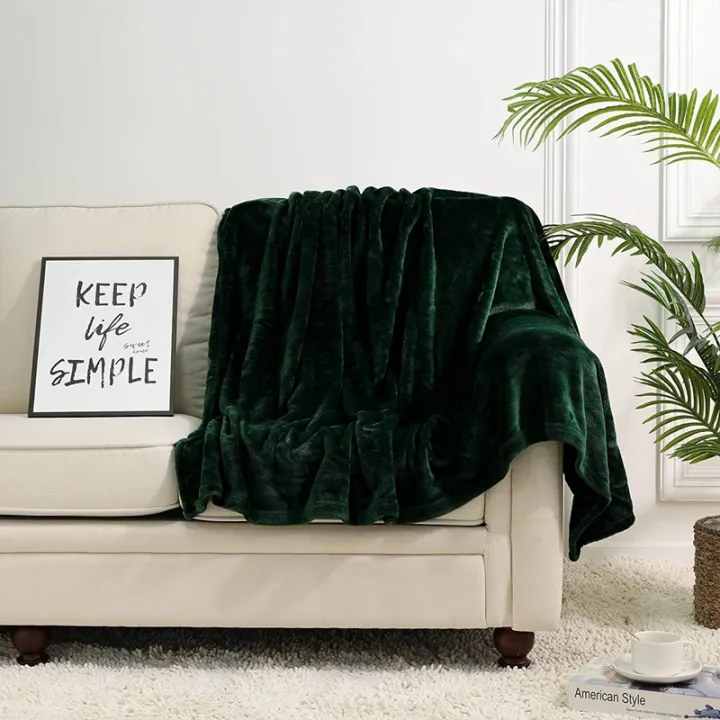 Christmas%20Green%20Large%20Fleece%20Throw%20Blanket%20for%20Couch%20Sofa%20Super%20Soft%20and%20Warm%20Blankets%20Forest%20Green%20Throw%20All%20Season%20Use%20Cozy%20-%20Image%206