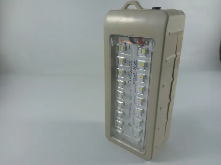 Rechargeable%20Emergency%20LED%20Light%20-%20Image%204