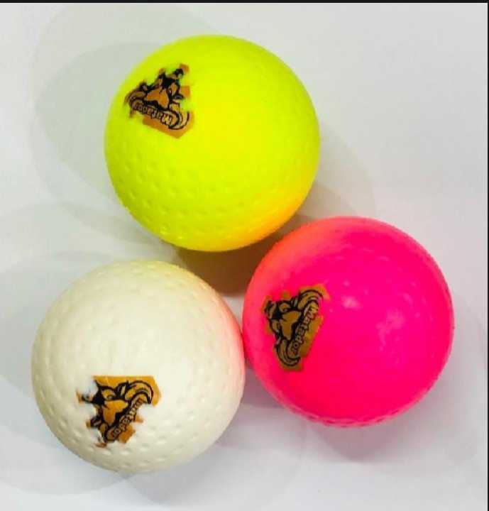 PU%20Rubber%20Indoor%20Cricket%20Dimples%20Ball%20Tapeless%20Cricket%20Ball%20Street%20Ball%20-%20Image%204