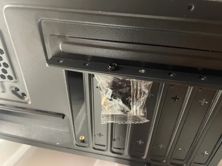 Brand%20new%20Computer%20Casing%20-%20Image%205