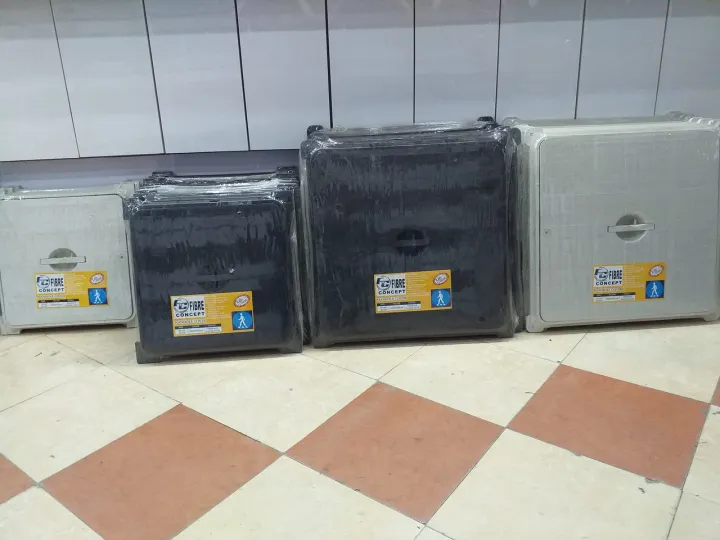 water%20Tank/%20Manhole%20Cover%20Pedistrian%20Grade%2024%20by%2024%20inches%20-%20Image%204