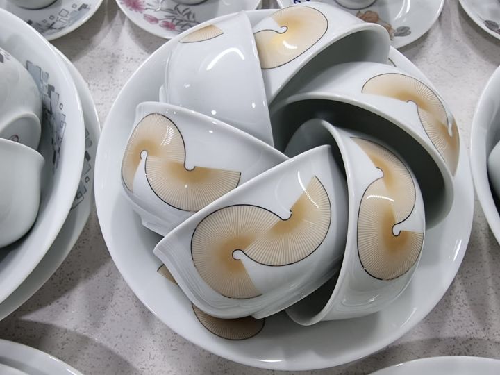 AKIJ%20DINING%20SETS%20100%25%20Oven%20Safe%2032%20Piece%20Dinner%20Set%20-%20Image%203