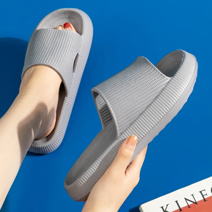 Slippers%20for%20Men%20and%20Women,%20Indoor%20Slippers%20for%20Home%20Use,%20Outdoor%20Wear,%20Non-Slip%20Beach%20Sandals%20-%20Image%204