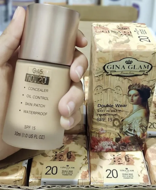 Gina%20Glam%20Double%20Wear%20Stay%20In%20Matte%20Foundation%20SPF%2015%20-%20Image%204