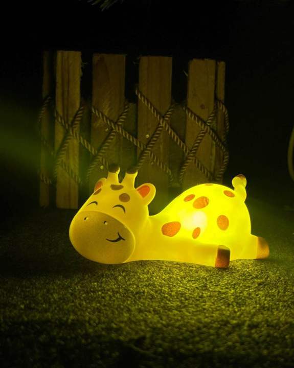 Cute%20Sleeping%20Giraffe%20Night%20Light%20LED%20Lamp%20Best%20Gift%20for%20Baby%20and%20Girl%20-%20Image%204