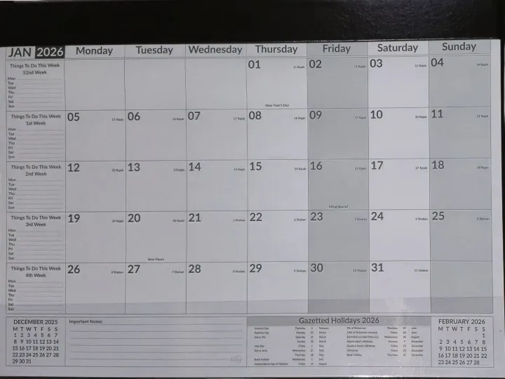 Table%20Planner%20for%20the%20year%202025%20&%202026%20for%20Monthly,%20Weekly%20and%20Daily%20planning%20by%20Leaf%20Diaries%20-%20Image%202