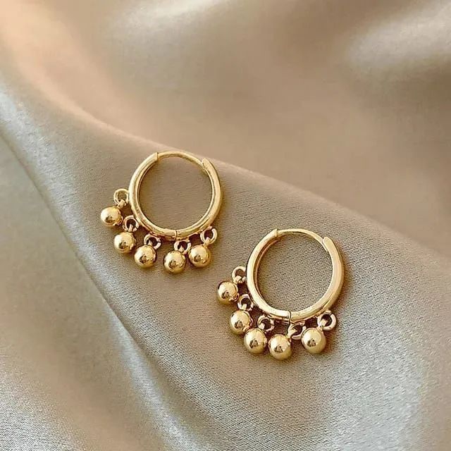 Unique%20Golden%20earrings%20for%20ladies%20-%20Image%202