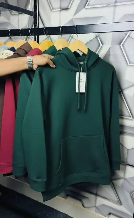 Premium%20Quality%20Men's%20hoodie%20Stylish%20&%20Comfortable%20Winter%20Wear%20hoodie%20for%20men%20-%20Image%205