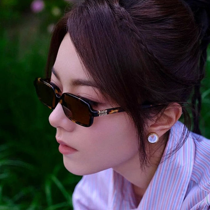 Luxurious%20Rectangle%20Sunglasses%20Women%20Oval%20Vintage%20Brand%20Designer%20Square%20Sun%20Glasses%20Men%20Shades%20Female%20Eyewear%20-%20Image%204