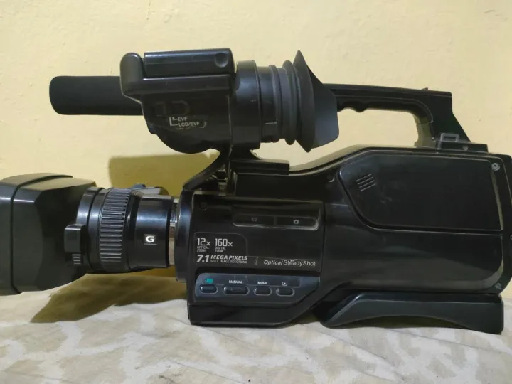 sony%20P1500%20Camera%20in%20Good%20Condition%20%20(Used)%20-%20Image%203