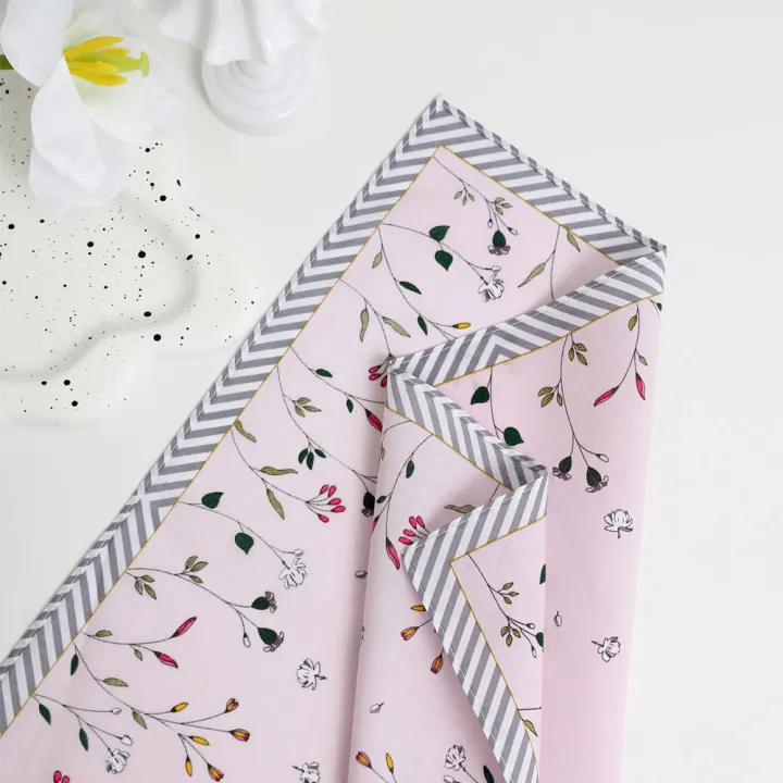 3-Pack%20of%20Elegant%20Handkerchiefs%20for%20Women,%20Pure%20Cotton%20Sweat-Wiping%20Handkerchiefs,%20Holiday%20s,%20Wedding%20Supplies,%20Placemats%20-%20Image%204