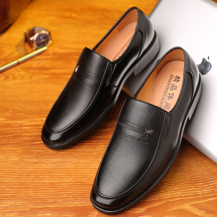 Leather%20Shoes%20Men's%20Business%20Shoes%20Luxury%20Brand%20Loafers%20Dress%20Moccasins%20Breathable%20Slip%20on%20Black%20Driving%20Shoes%20Male%20Formal%20Shoes%20-%20Image%207