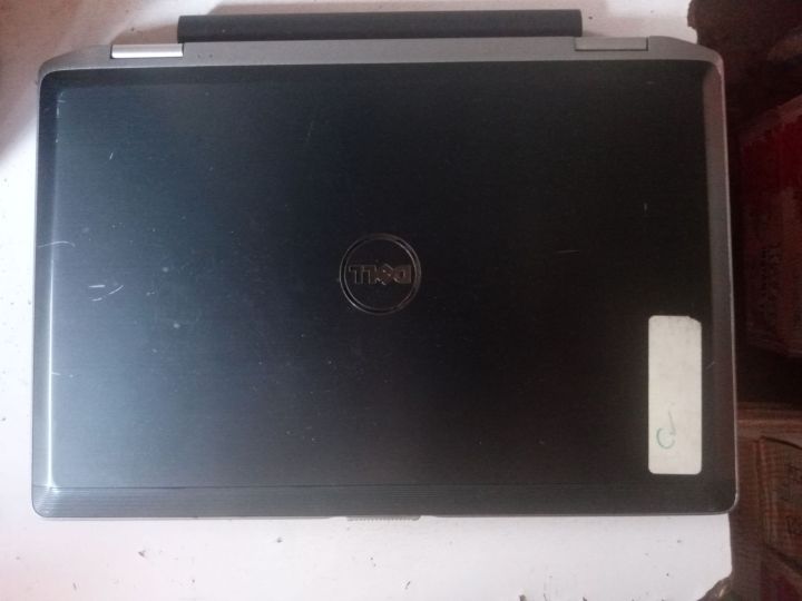 Dell%20laptop%20core%20i7%203rd%20generation%20-%20Image%203
