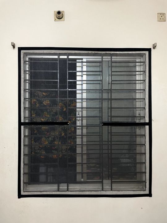 Export%20quality%20anti%20mosquito%20window%20net%20with%20Chain%20system%20(5%20feet%20/%205%20feet)%20-%20Image%203