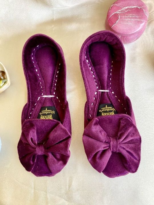 Plum Valvet Bow khussa soft double padded