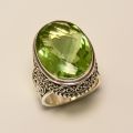 Vintage Peridot Green Zircon Rings for Women Carved Flower Pattern Ring Fashion Creative Design Handmade Wedding Party Jewelry.