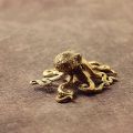 Hand Made Small Octopus Statue Metal Brass Tea Pet Table Ornament Lucky Home Decorations Accessories Chinese Tea Set Craft Gift. 