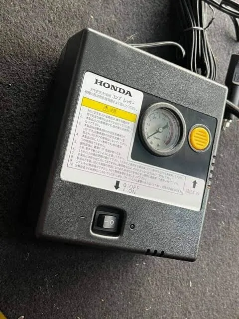 Genuine%20Honda%20Tire%20Infiltrator%20Pressure%2012v%20DC%20Portable%20Air%20Pump%20Black%20Kit%20-%20Image%202