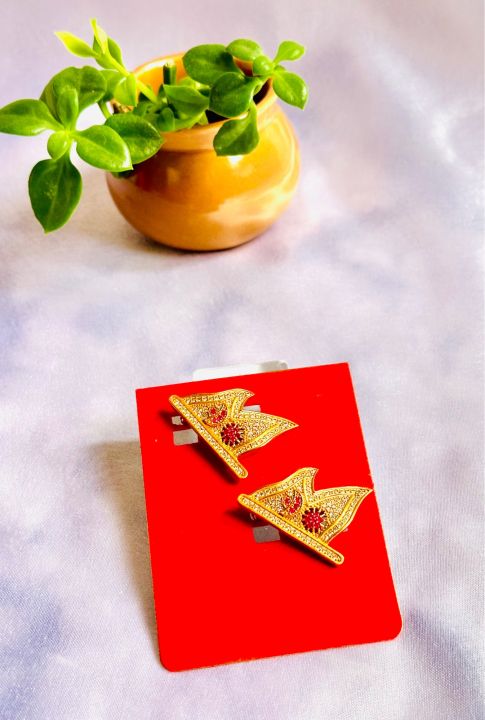 Elegant%20Brass%20made%20Nepal%20Flag%20Designs%20Brooch%20For%20Men%20-%20Image%206