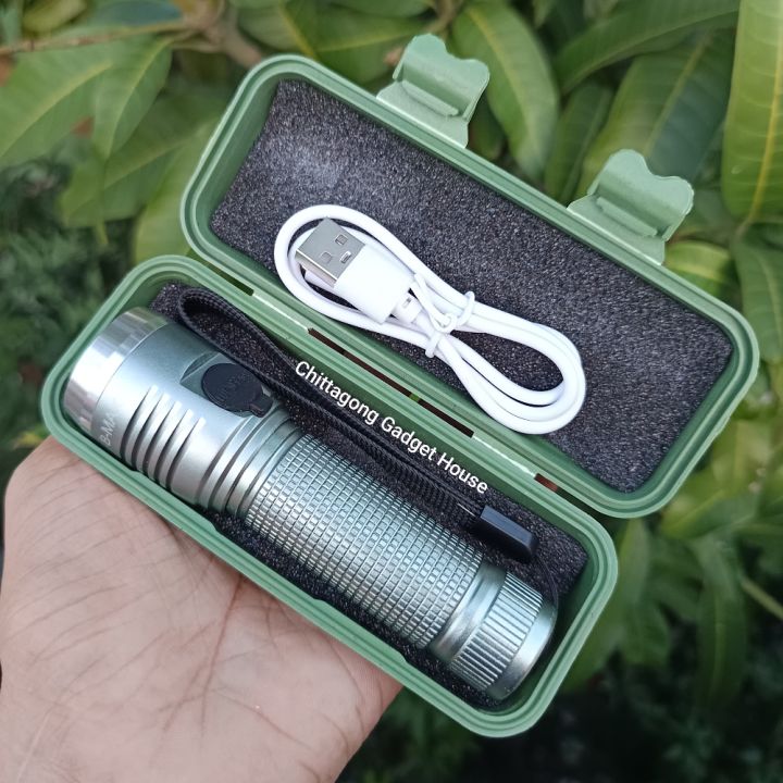 B-MAX Rechargeable Metal Body High Power Long Distance Three Modes Torch Light With Box