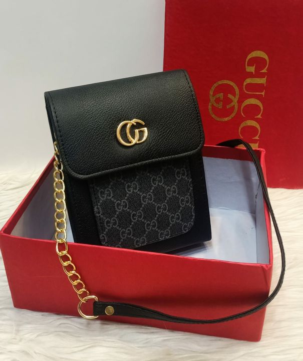 Affordable%20And%20stylish%20Cross%20body%20bag%20in%20different%20colours%20for%20girls%20and%20women%20-%20Image%207