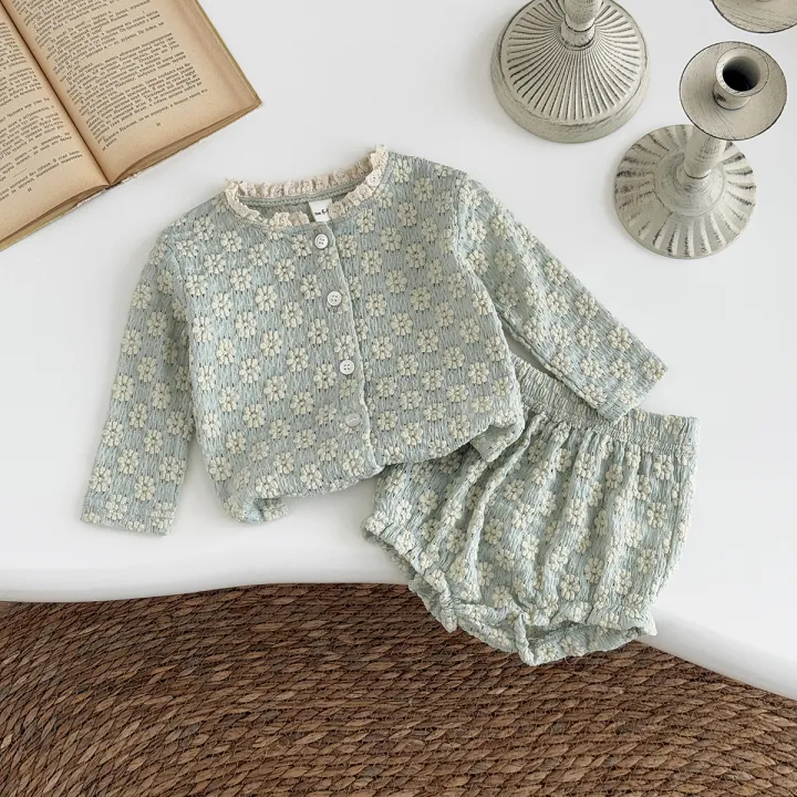 Summer%20Hot%20European%20Style%20Style%20Floral%20Embroidery%20Baby%20Onesie%20Set%20Breathable%20Long%20Sleeve%20Top%20+%20Shorts%20Baby%202Pcs%20Set%20-%20Image%203