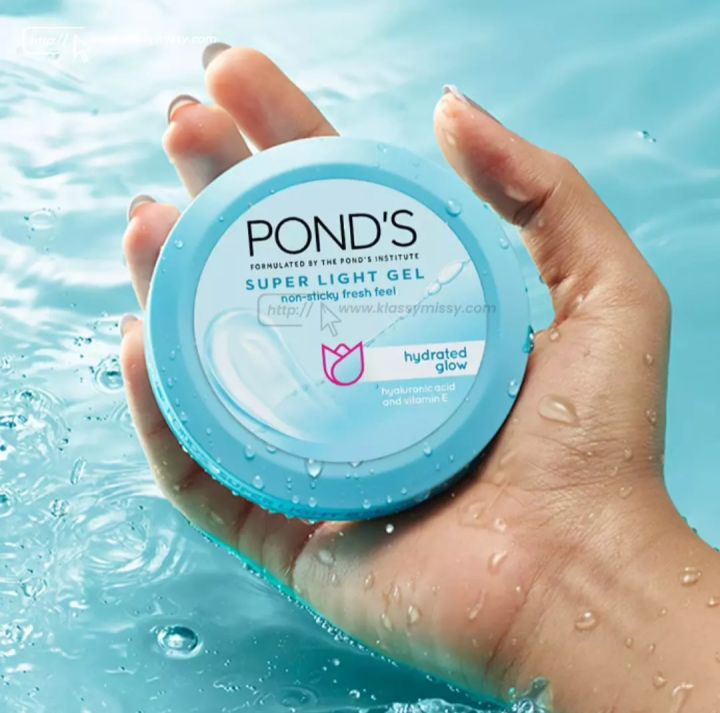 POND'S%20Super%20Light%20Gel%20Hydrated%20Glow%20With%20Hyaluronic%20Acid%20&%20Vitamin%20E-100mL(Indian)%20-%20Image%204