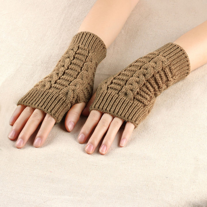 Winter%20Fingerless%20Gloves%20for%20Women,%20Computer%20Short%20Warm%20and%20Extended%20Korean%20Style%20Half-Finger%20Knitted%20Flat%20Gloves%20-%20Image%205