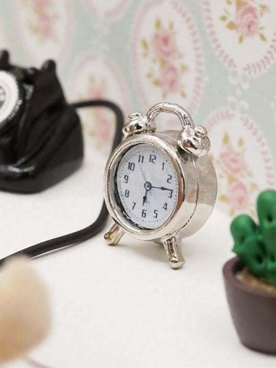 A%20Miniature%20Metal%20Clock%20for%20a%20Dollhouse:%201/12%20Scale%20Realistic%20Bedroom%20Scene%20Decoration%20Model%20(Stickers%20Are%20Random)%20-%20Image%202