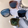 Folding sunglasses, portable, ultra light sun protection, UV protection, sunglasses for both men and women.