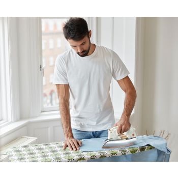 Automatic%20Heavy%20Duty%20Iron%20Box%201200w%20-%20Image%205