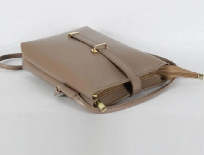 Women%20PU%20Crossbody%20Bucket%20Bag%20Faux%20Leather%20with%20Buckle%20for%20Work%20and%20Travel%20-%20Image%207