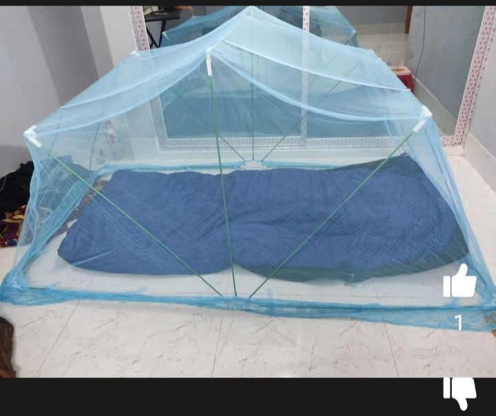 Portable%20travel%20adult%20mosquito%20net%20foldable%20net%20tent%203.5x6.5%20feet%20-%20Image%202