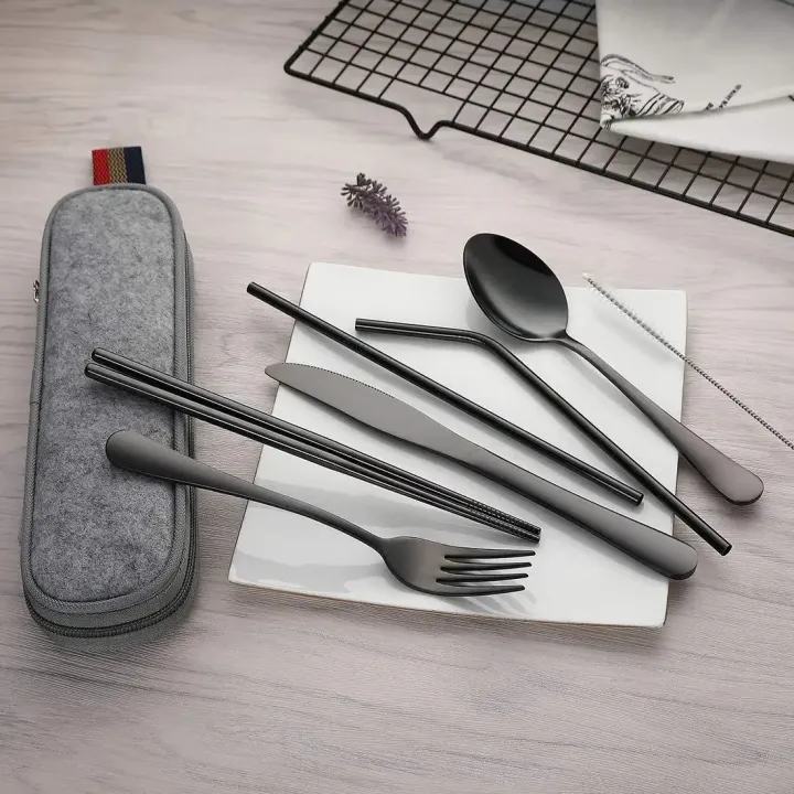 8Pcs/set%20Tableware%20Reusable%20Travel%20Cutlery%20Set%20Camp%20Utensils%20Set%20with%20Stainless%20Steel%20Spoon%20Fork%20Chopsticks%20Straw%20Portable%20Case%20-%20Image%203