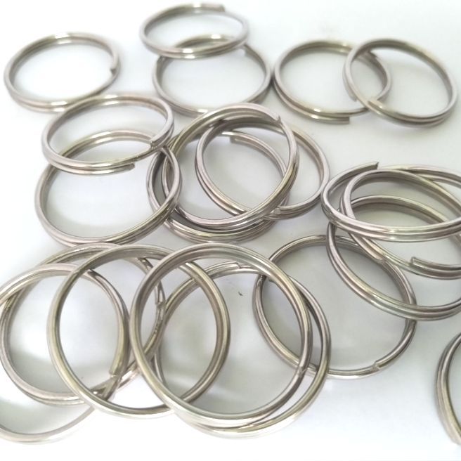 50%20pcs%20Stainless%20Steel%20Metal%20Keyring%20Keychain%20%E2%80%93%20Anti-Rust%20Key%20Holder,%20Pendant%20Key%20Rings%20-%20Image%203