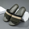 2025 Fashion men's and women's slippers Summer flat sandals Light family bathroom slippers couple indoor non-slip shower shoes.