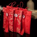 Chinese Style Brocade Red Envelope, Lucky Money Pocket, Cloth Red Pocket with Chinese Style, Used for Wedding, Money.