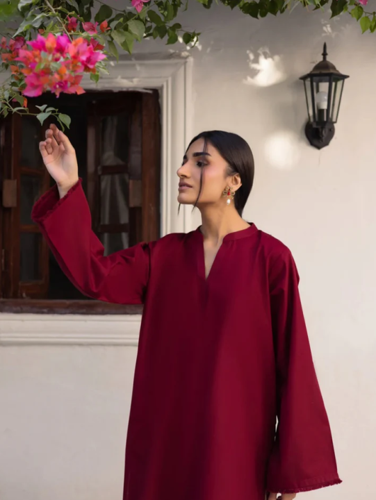 Paristaan%20%7CHeart%20Embroidered%20Flapper%202PCs%20Dress%20for%20Women%20%E2%80%93%20V-Neck%20Short%20Shirt%20with%20Side%20Pockets%20&%20Matching%20Trouser%20%E2%80%93%20Casual%20Summer%20Outfit%20For%20Women%20-%20Image%207
