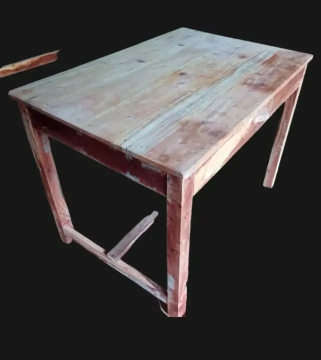 Strong%20and%20Durable%20wooden%20table%20(3%20fit.%20long%202%20fit.%20wide)%20-%20Image%204