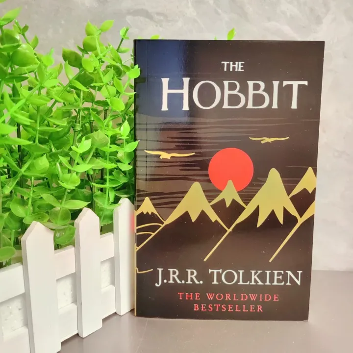 The Hobbit English Novel The Lord of The Rings: The Lord of The Rings Prequel Tolkien