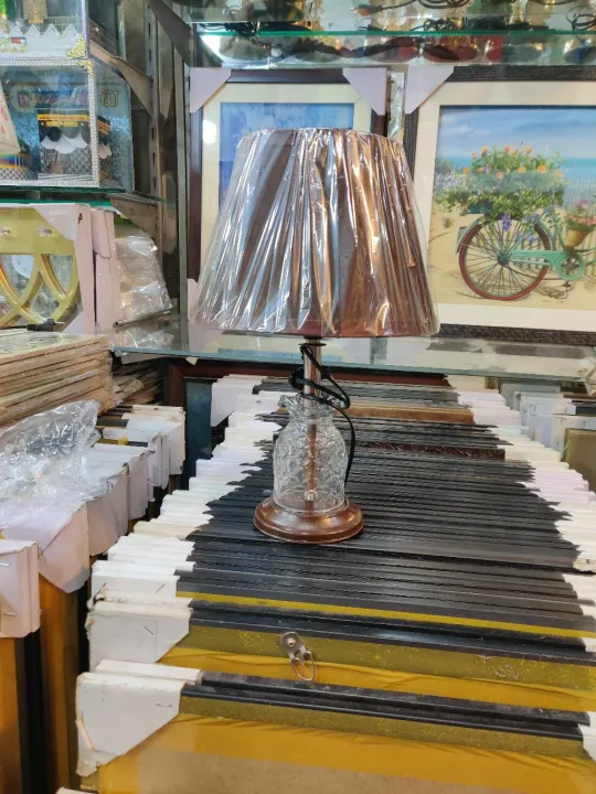 brown%20table%20lamp%20-%20Image%202