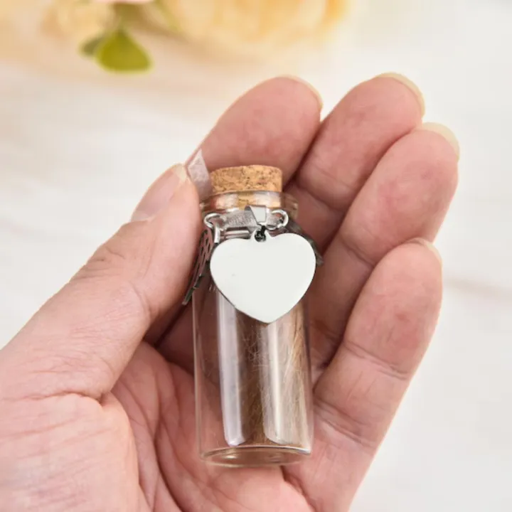 Pet%20Memorial%20Bottle%20For%20Pet%20Hair%20Dogs%20Cats%20Fur%20Keepsake%20Bottle%20Storage%20With%203%20Silver%20Accessories%20Pet%20Memorial%20Urn%20Container%20-%20Image%205