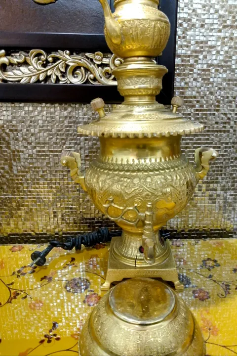 Authentic%20Persian%20Samovar,%2050%20Years%20Old.%20Genuine%20Elephant%20Tusk%20on%20Small%20Kettle's%20Handle.%20Original%20Electric%20Persian%20Samovar%20with%20Gold%20Finish.%20-%20Image%209