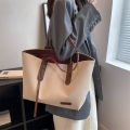 Women's casual large capacity shoulder bag.